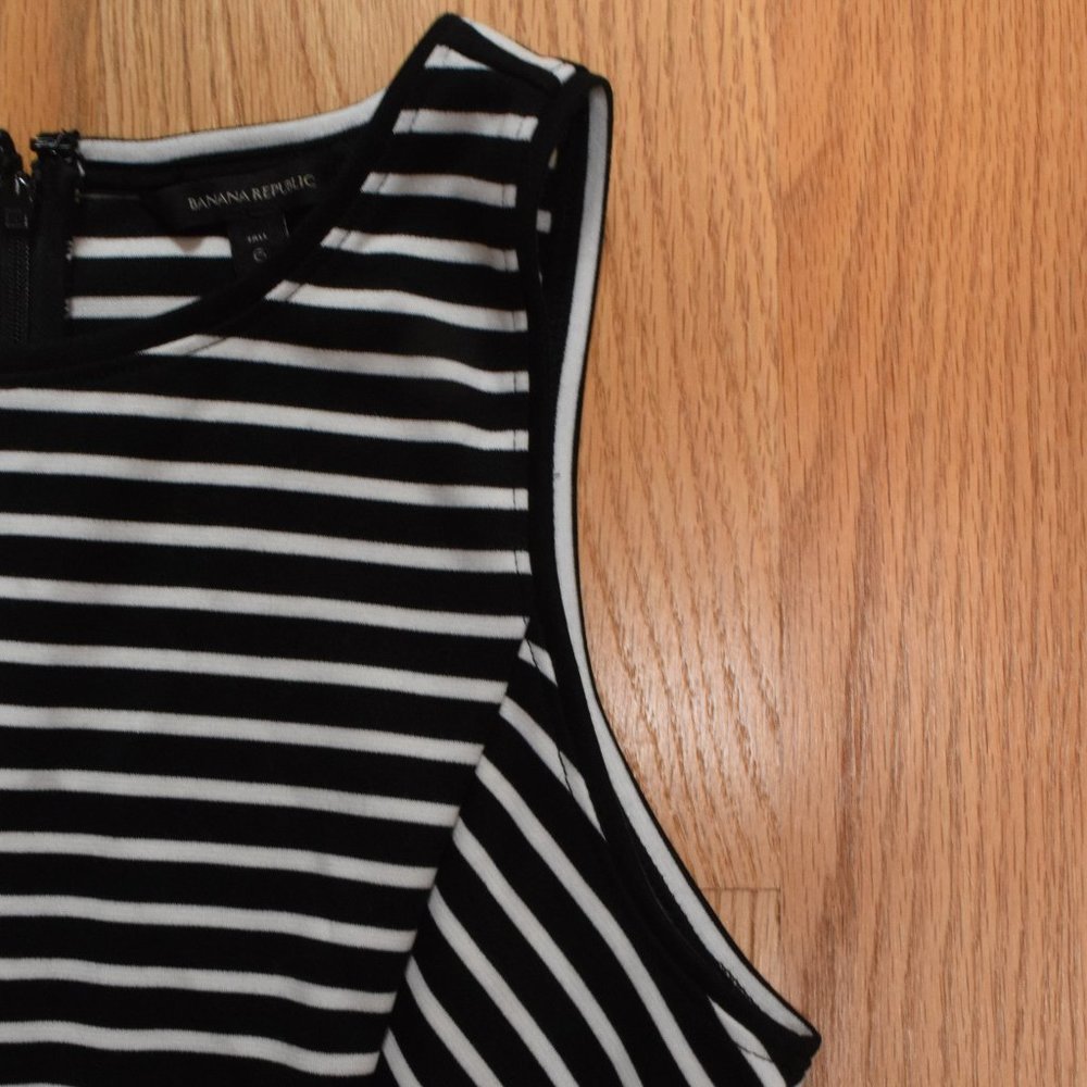 Banana Republic Striped Ponte Dress in Women's Size 6T - Picture 9 of 15